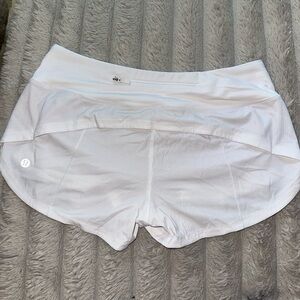 White Lululemon speed up high rise 2.5 in shorts